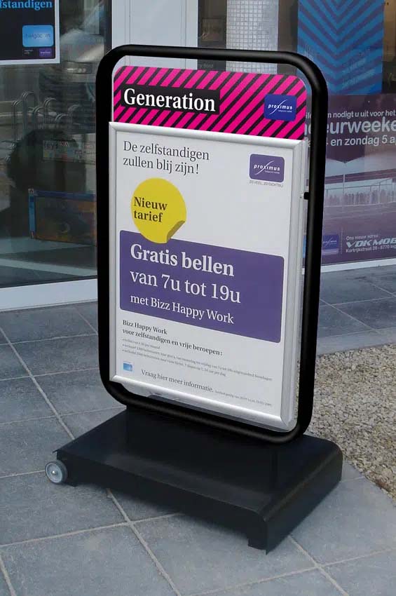 Point-of-purchase display design: Windmaster Proximus