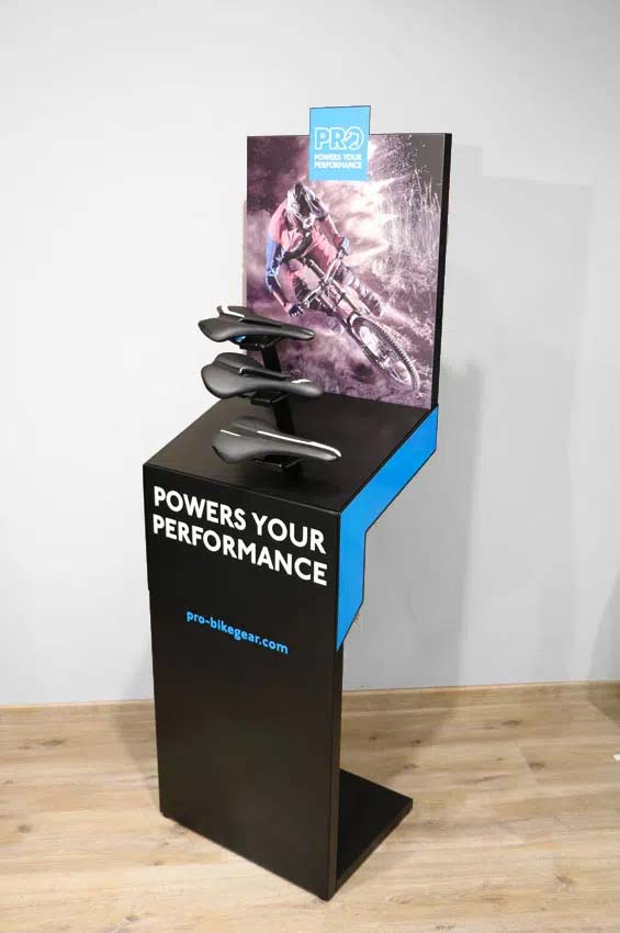 Point-of-purchase display design: POP material Shimano Pro