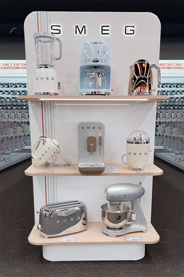 Point-of-purchase display design: Floorstand Smeg Small domestic appliances