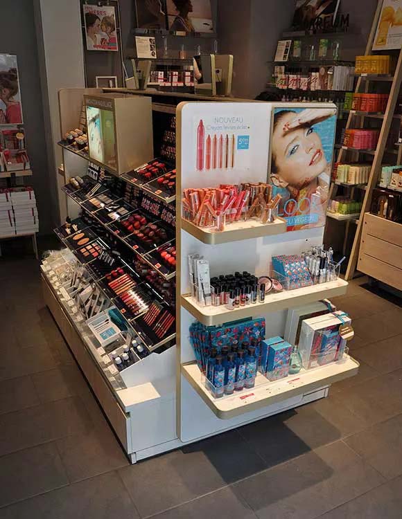 Gondola retail shelving