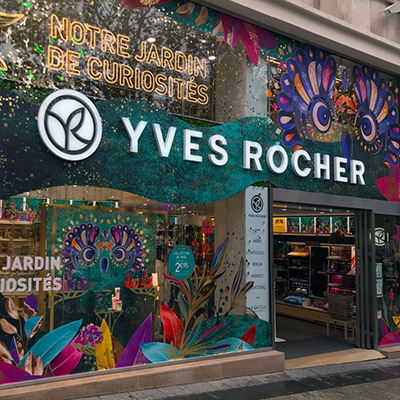 Garden of Curiosities window animation for Yves Rocher