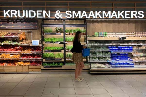 Instore navigatie: lichtreclame voor de afdeling verse kruiden Albert Heijn XL