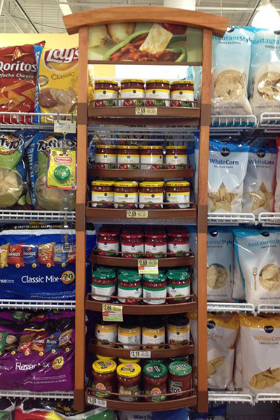 Cross-merchandising on-shelf display module for chips & dips