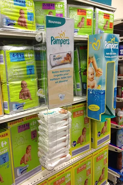 Cross-merchandising power shelf for wet wipes