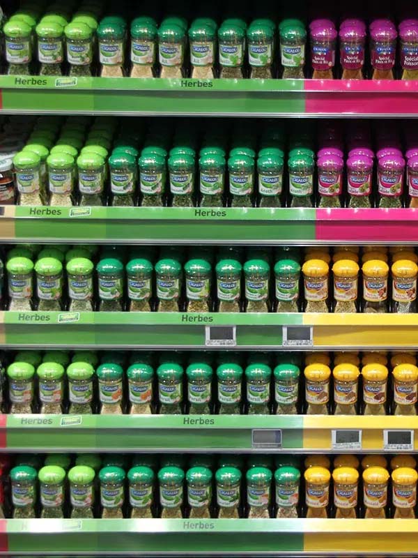 Cigalou line-up in supermarket