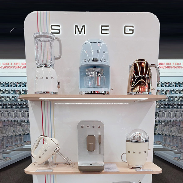 Floor-standing display unit Smeg