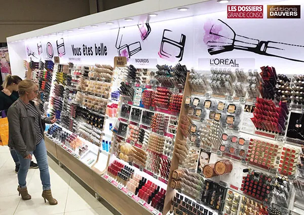 Beauty retail: POP display elevates the shopping experience