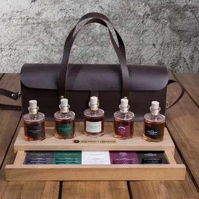 Taste set for Brown Forman made from wood,
leather, glass and plastics