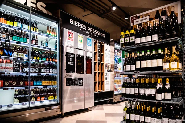 Zero waste groceries goes mainstream. Brands test.